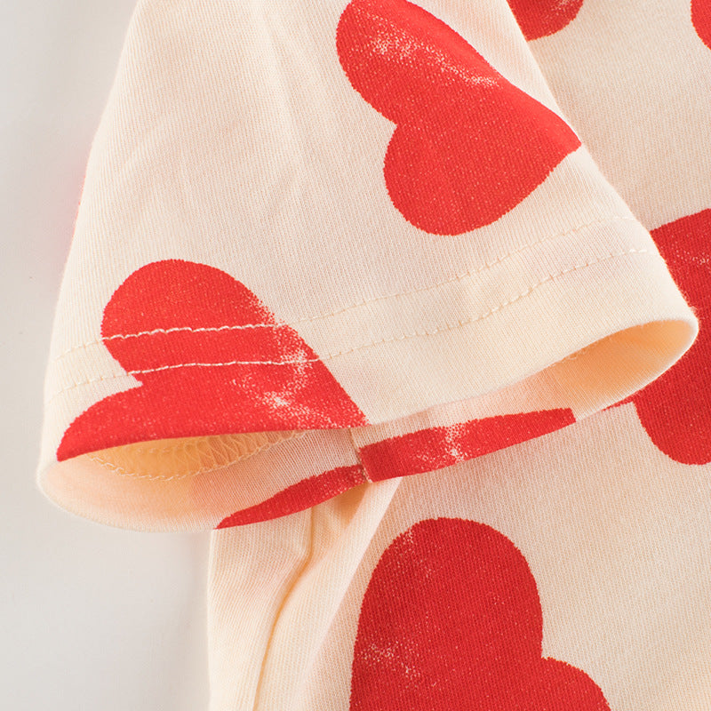 Short-sleeved T-shirt with crew neck and heart print