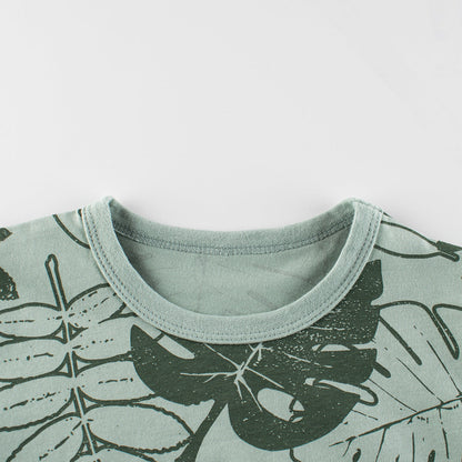 Short-sleeved crew neck T-shirt with leaf motif