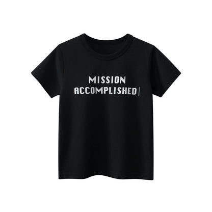 Short-sleeved T-shirt with round neck and solid color letter print