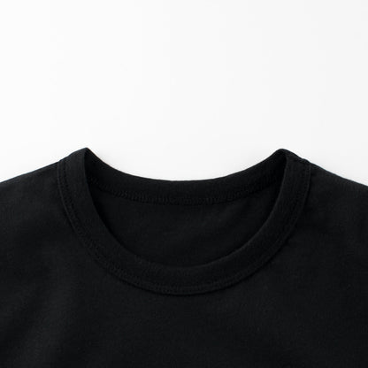 Short-sleeved T-shirt with round neck and solid color letter print