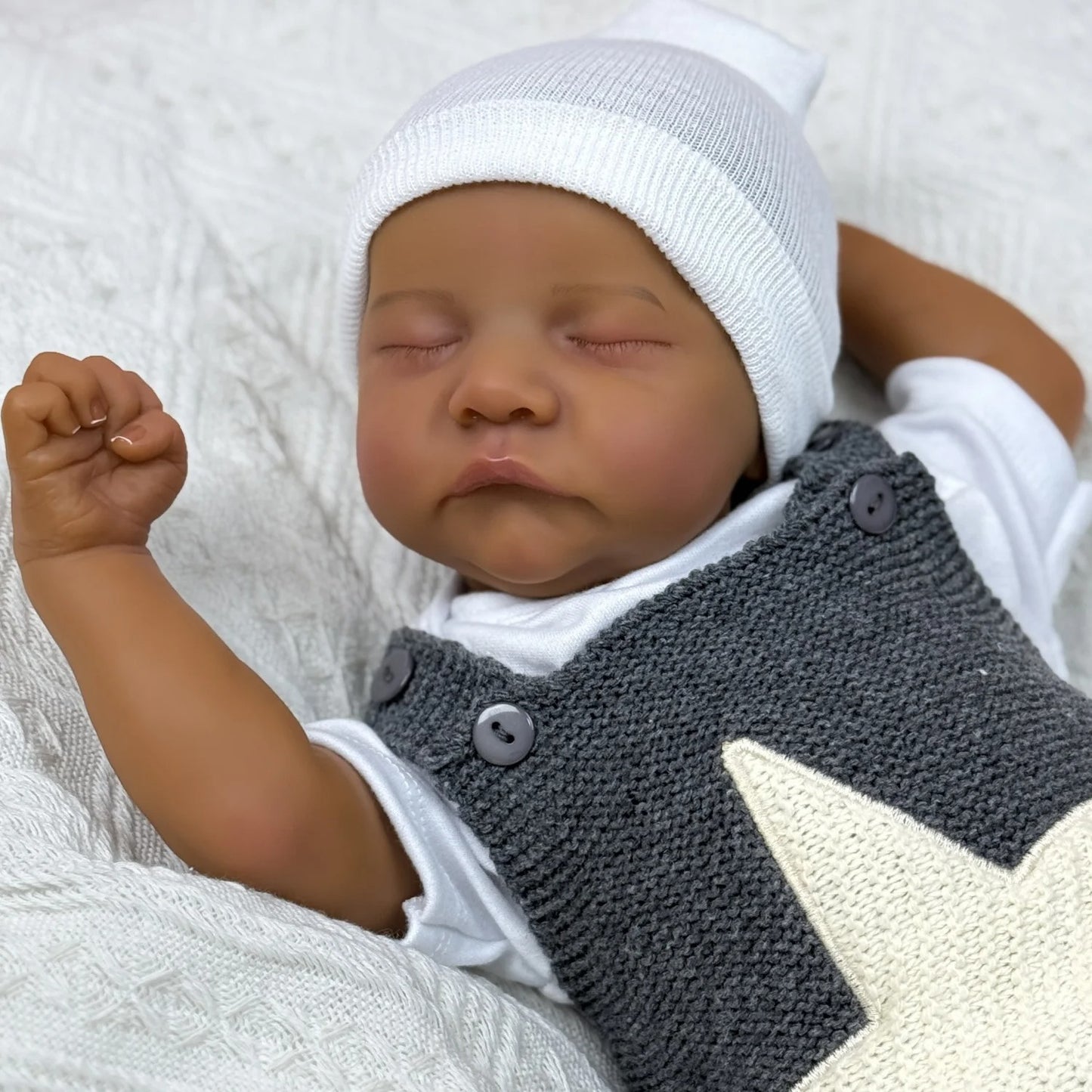 45cm Perry Closed Eyes Dark Skin Soft Body Reborn Baby Levi