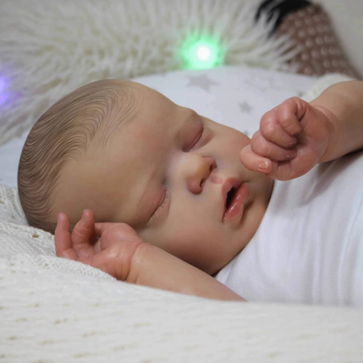 55 Cm Lifelike Closed Eyes Reborn Doll Alexis