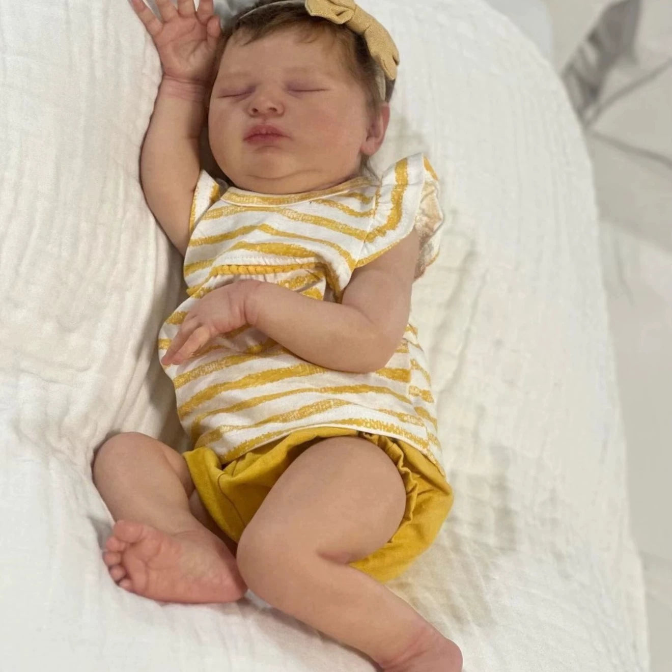 20 Inches Lifelike Closed Eyes Soft Body Reborn Doll-Laura