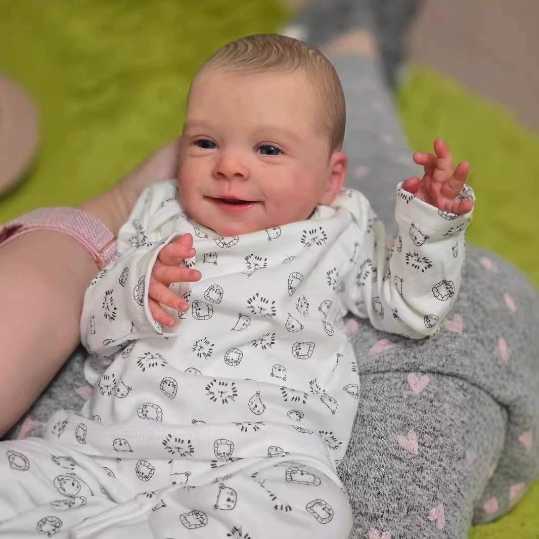 Beryl 19 Inches Lifelike Open Eyes Soft Body Smile Reborn Doll-Sebastia