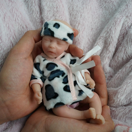 6 Inch Closed Eyes Mini Reborn Doll in Cow Clothes-Darren