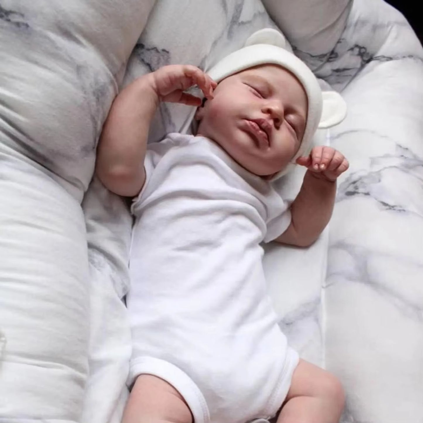 50cm Closed Eyes Soft Body Reborn Doll-Loulou