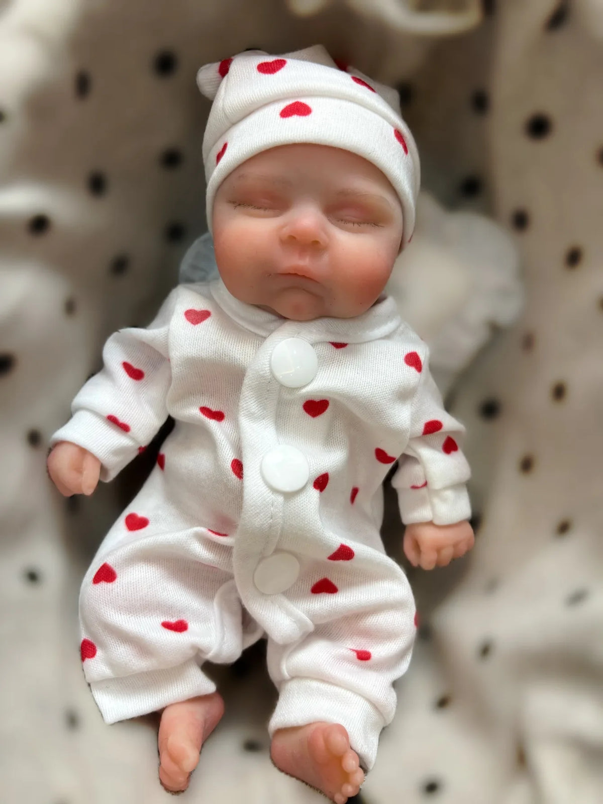 20cm Silicone Closed Eyes Peaches Mini Reborn Baby Girl In Red Heart Jumpsuits