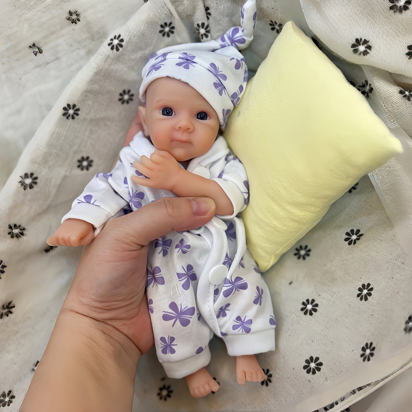 20cm Open Eyes Silicone Mini Bettie Reborn Baby Girl In Purple Floral Jumpsuits