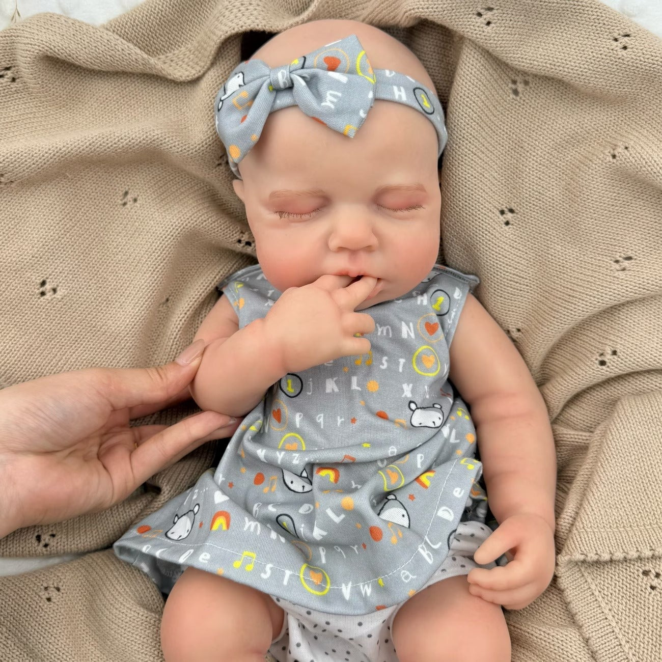 45cm Full Silicone Stretchable Asleep Loulou Reborn Girl in Gray Letter Print Outfits