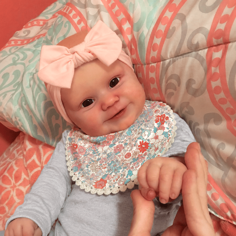 50cm Lifelike Open Eyes Smile Maddie Reborn Baby Girl In Gray Outfits